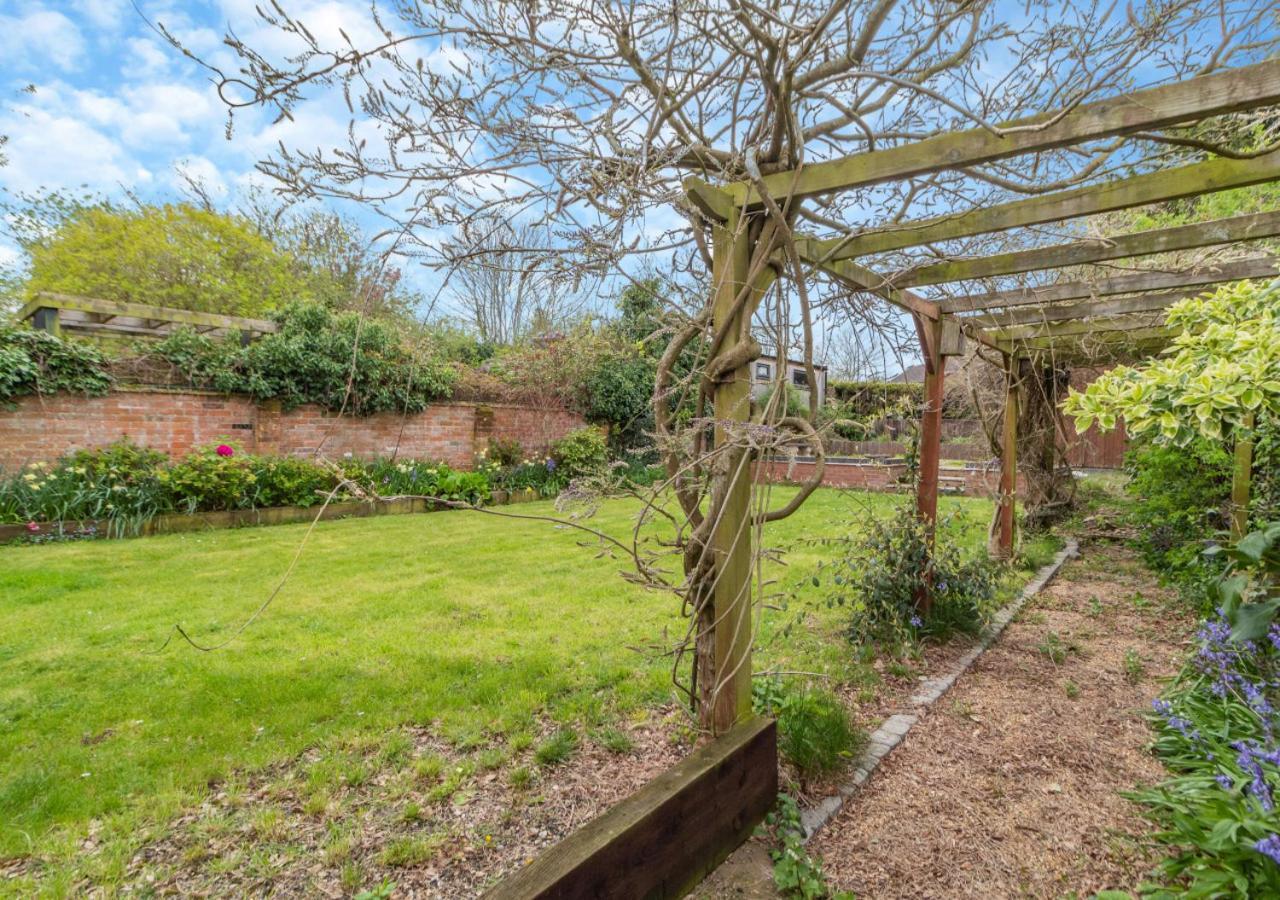 Villa 39 London Road Halesworth Exterior foto